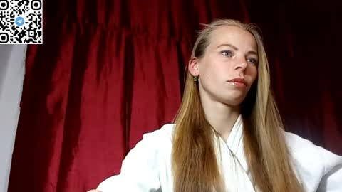 JULIANA online show from April 2026 09:50:02 PM