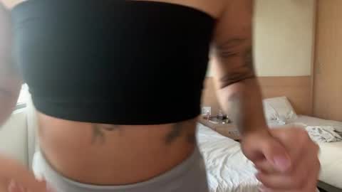 Snapshot of silicia_lu chatting on April 2026 09:15:01 AM You fav Miss Si online show from April 2026 09:15:01 AM