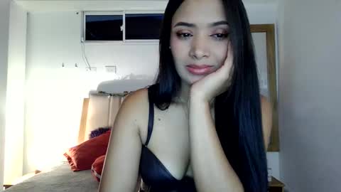 Snapshot of silk_diva chatting on May 2026 05:15:01 AM maria online show from May 2026 05:15:01 AM