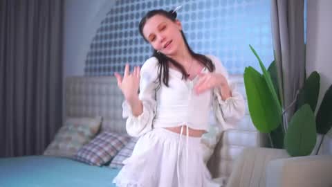 Sofia online show from March 2026 04:56:01 PM