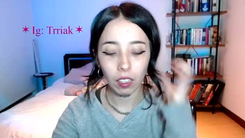 silkbite online show from April 2026 01:53:01 AM