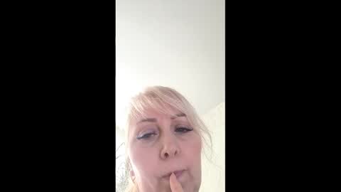 Snapshot of silkblondevip22 chatting on April 2026 09:12:02 AM silkblondevip22 online show from April 2026 09:12:02 AM