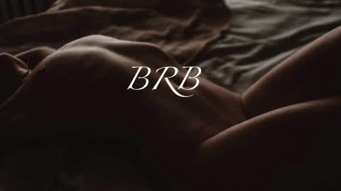 Mila online show from October 2025 08:07:01 PM