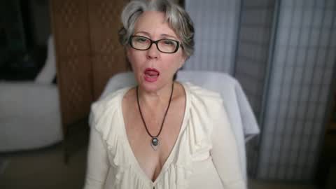 Snapshot of silky_petra2 chatting on July 2026 08:26:01 PM petra daniels online show from July 2026 08:26:01 PM