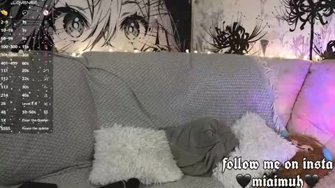 Mia online show from April 2026 09:04:01 PM