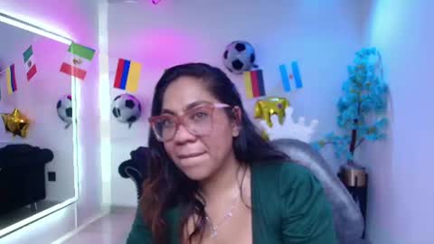 Silvana  online show from July 2026 07:39:01 PM