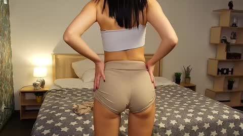 Snapshot of silverdaunt chatting on December 2024 01:45:01 AM Rudi online show from December 2024 01:45:01 AM