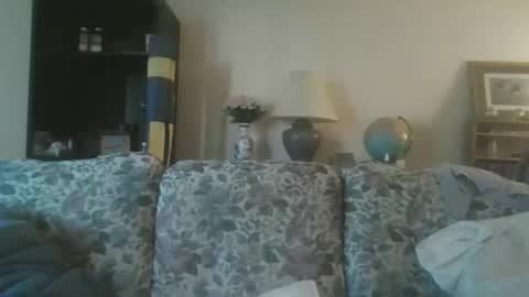 silverfunfox online show from April 2026 01:49:01 PM