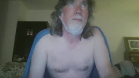 Snapshot of silverfunfox chatting on April 2026 10:35:02 AM silverfunfox online show from April 2026 10:35:02 AM