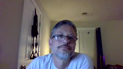 Snapshot of silvergold_we_pepper chatting on December 2025 04:08:01 AM SilverGold online show from December 2025 04:08:01 AM