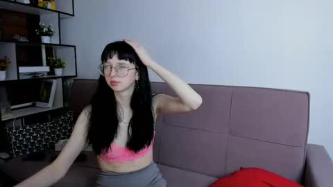 Snapshot of silvernoise chatting on March 2026 09:15:01 PM Alice online show from March 2026 09:15:01 PM