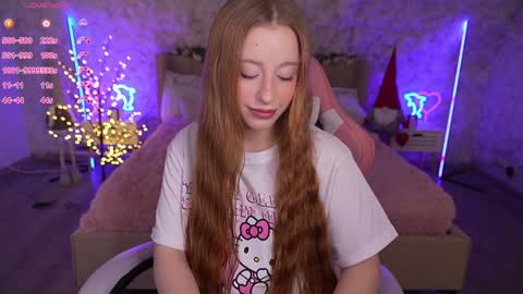 Snapshot of silverrmoon chatting on January 2025 07:55:01 PM  Kristina Kris  online show from January 2025 07:55:01 PM