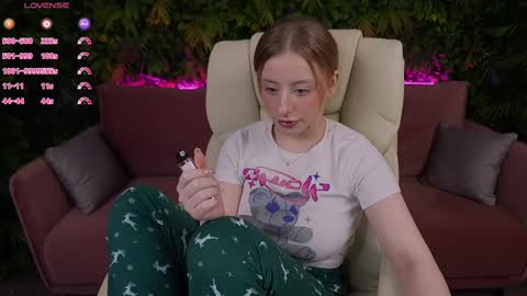 Snapshot of silverrmoon chatting on February 2025 11:22:01 AM  Kristina Kris  online show from February 2025 11:22:01 AM