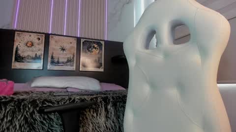 silvia online show from January 2025 03:10:01 PM