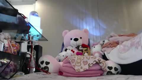 silviajpn online show from April 2026 02:47:02 PM