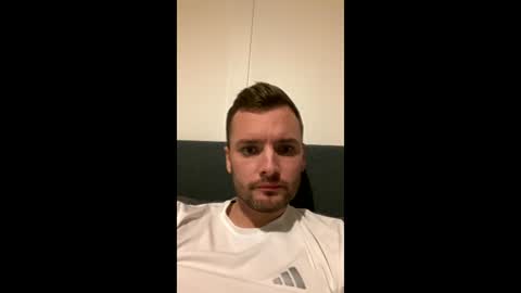 simdog1993 online show from January 2026 08:23:01 PM