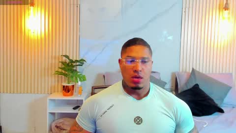 Snapshot of simeone_panda chatting on February 2025 06:13:02 PM simeone_panda online show from February 2025 06:13:02 PM