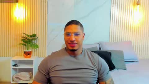 Snapshot of simeone_panda chatting on February 2025 12:11:02 PM simeone_panda online show from February 2025 12:11:02 PM