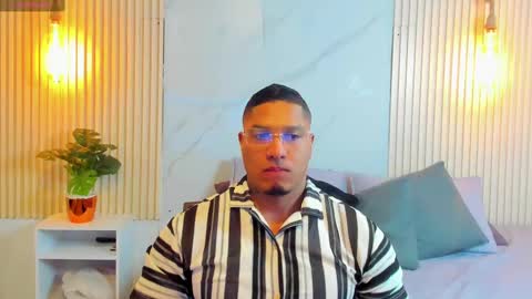 Snapshot of simeone_panda chatting on February 2025 12:37:02 PM simeone_panda online show from February 2025 12:37:02 PM