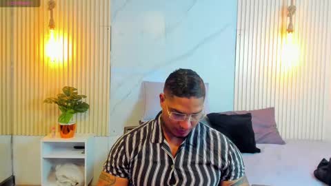 Snapshot of simeone_panda chatting on February 2025 05:42:01 PM simeone_panda online show from February 2025 05:42:01 PM