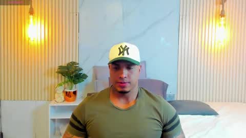 Snapshot of simeone_panda chatting on March 2025 12:20:01 PM simeone_panda online show from March 2025 12:20:01 PM