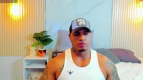 Snapshot of simeone_panda chatting on March 2025 02:56:01 PM simeone_panda online show from March 2025 02:56:01 PM