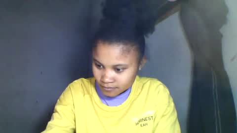 simirna98 online show from July 2026 03:56:01 PM