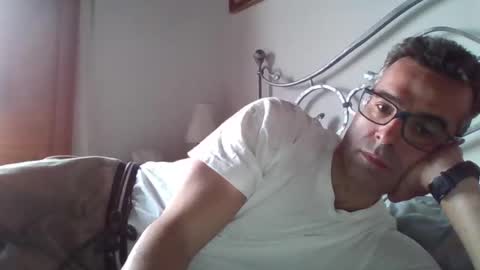 Snapshot of simmeturbate chatting on April 2026 05:39:01 PM Italiandaddyitalydickassbottomassholecomshowmasturbatenudeboyitalyatleticcutemuscolarhardcockdickboy online show from April 2026 05:39:01 PM