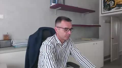 Snapshot of simmeturbate chatting on April 2026 01:07:01 PM Italiandaddyitalydickassbottomassholecomshowmasturbatenudeboyitalyatleticcutemuscolarhardcockdickboy online show from April 2026 01:07:01 PM