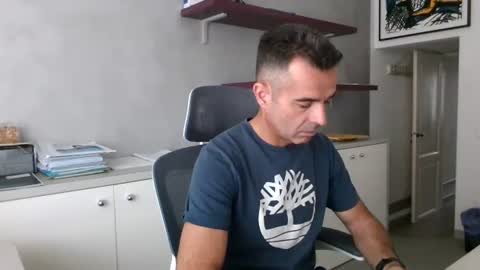 Snapshot of simmeturbate chatting on June 2026 09:07:01 AM Italiandaddyitalydickassbottomassholecomshowmasturbatenudeboyitalyatleticcutemuscolarhardcockdickboy online show from June 2026 09:07:01 AM