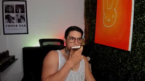 Snapshot of simon_cortes chatting on August 2026 11:13:01 AM Simon Cortes online show from August 2026 11:13:01 AM