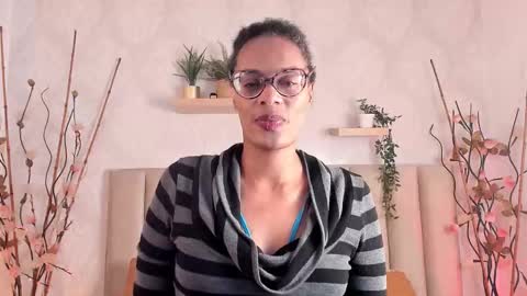 Snapshot of simona_brooke chatting on October 2025 08:53:02 PM simona_brooke online show from October 2025 08:53:02 PM