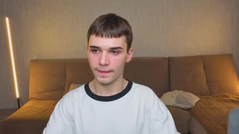 Snapshot of simonboy592 chatting on May 2026 10:21:01 AM Alex online show from May 2026 10:21:01 AM