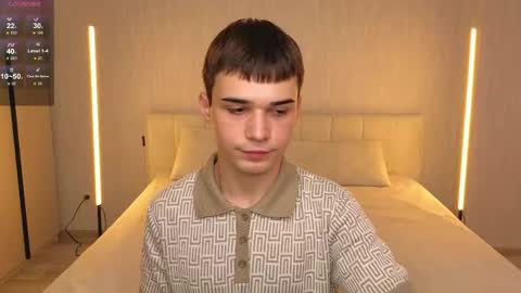 Snapshot of simonboy592 chatting on May 2026 08:20:01 AM Alex online show from May 2026 08:20:01 AM