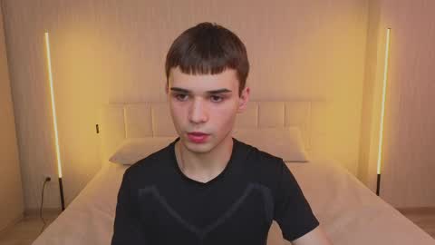 Snapshot of simonboy592 chatting on May 2026 11:06:01 AM Alex online show from May 2026 11:06:01 AM