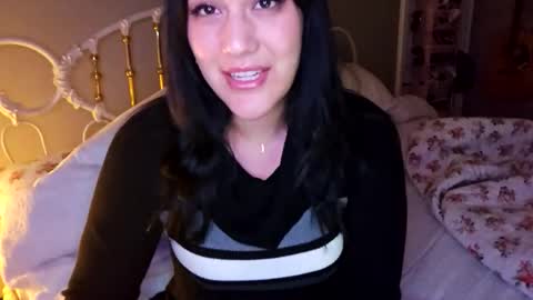 simonesighren online show from December 2025 07:47:01 AM