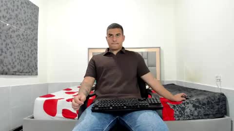 SIMON KELER online show from June 2026 03:18:01 PM