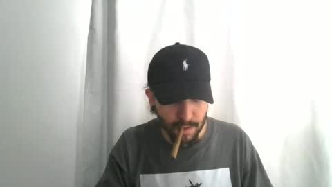 Snapshot of simonm777 chatting on June 2026 12:15:02 PM simonm777 online show from June 2026 12:15:02 PM