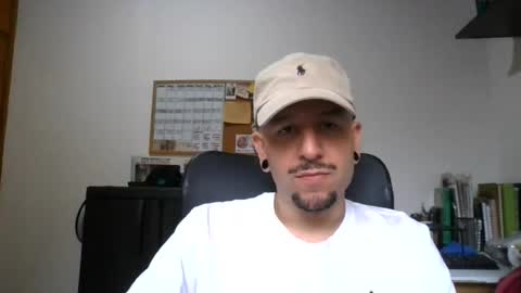 Snapshot of simonm777 chatting on August 2026 11:57:02 AM simonm777 online show from August 2026 11:57:02 AM