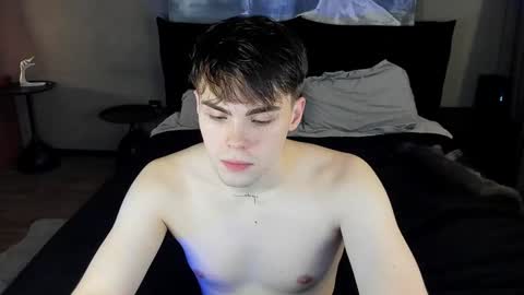 Snapshot of simonwnl chatting on December 2024 03:00:02 PM Simon online show from December 2024 03:00:02 PM