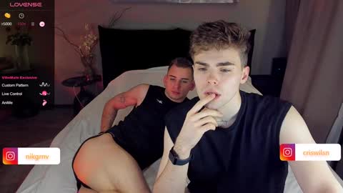 Snapshot of simonwnl chatting on January 2025 07:01:02 PM Simon online show from January 2025 07:01:02 PM