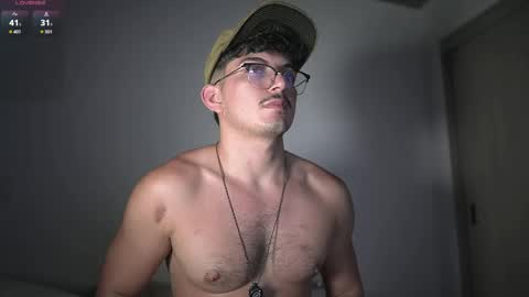 Snapshot of simoon_01 chatting on May 2026 04:07:02 AM SIMOON online show from May 2026 04:07:02 AM
