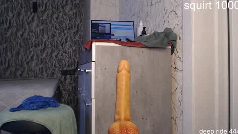 regina online show from December 2025 06:30:02 AM