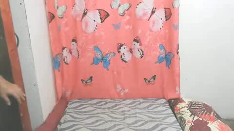 Snapshot of simpleladie15 chatting on December 2024 07:04:01 AM marisweet online show from December 2024 07:04:01 AM