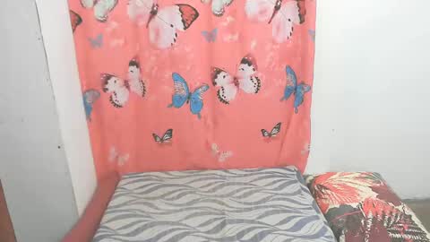 Snapshot of simpleladie15 chatting on February 2025 09:20:02 AM marisweet online show from February 2025 09:20:02 AM