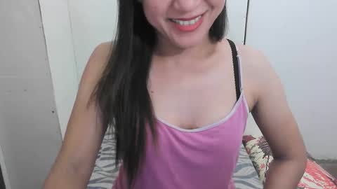 Snapshot of simpleladie15 chatting on October 2025 04:59:02 PM marisweet online show from October 2025 04:59:02 PM