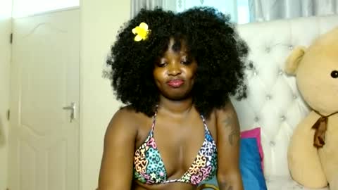 Snapshot of simply_eve1 chatting on June 2026 04:13:01 AM simply_eve1 online show from June 2026 04:13:01 AM
