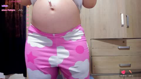 Snapshot of simply_zoe___ chatting on March 2026 05:42:01 PM zoe online show from March 2026 05:42:01 PM