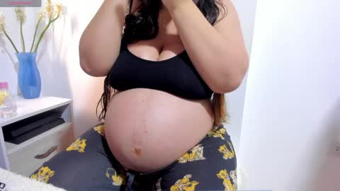 Snapshot of simply_zoe___ chatting on April 2026 07:21:02 PM zoe online show from April 2026 07:21:02 PM