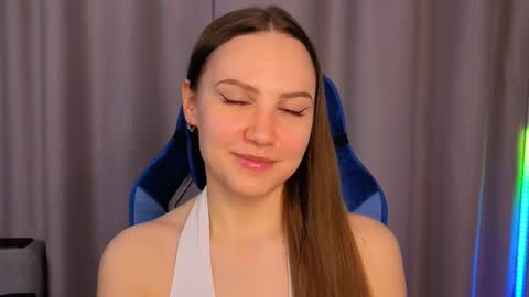 Snapshot of simplyzoe chatting on February 2026 03:29:02 AM Zoe online show from February 2026 03:29:02 AM